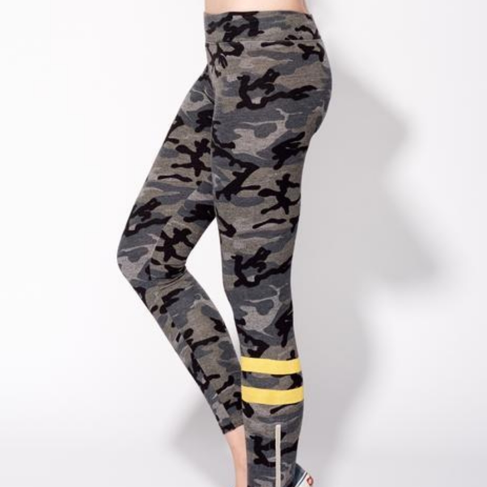 NWT Sundry Camo Stripe Legging - Picture 3 of 3